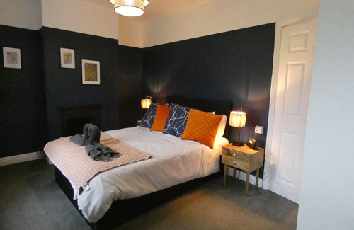 Abertillery House | Comfy 3 Bedroom Cottage in Calm Location