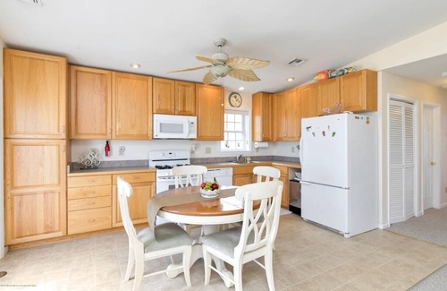 South Seaside Park House | Comfy 5 Bedroom Beachfront Home with Amazing Ocean Views