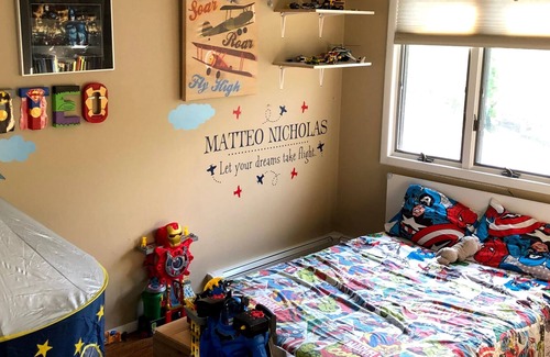 Lido Beach House | Comfy Beach House near all amenities, bring nothing but yourselves