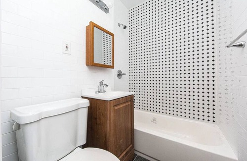 East Flatbush House | Comfy Bedroom in Gorgeous NEW 2 floor House!