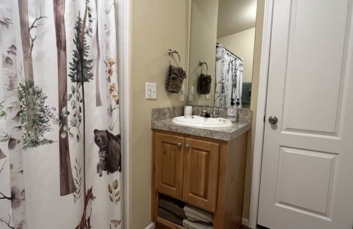 Hoodsport Cabin | Comfy cabin at lake Cushman Near Olympic National Park & Forest