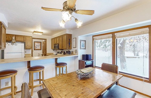 McCall Condo | Comfy condo by the lake with a shared pool - near skiing and downtown McCall