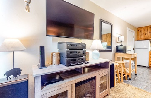Big Sky Condo | Comfy Condo Near Big Sky/Moonlight Basin Lifts with Free WiFi