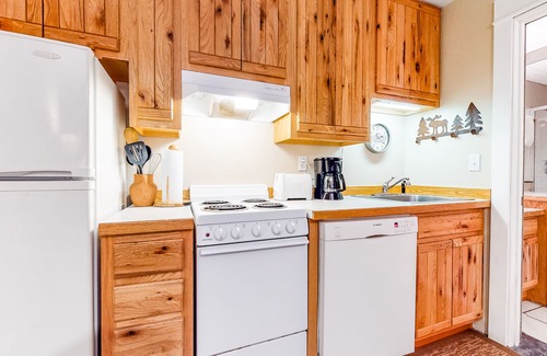 Big Sky Condo | Comfy Condo Near Big Sky/Moonlight Basin Lifts with Free WiFi