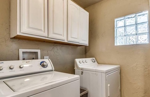 Central Oklahoma City House | Comfy, contemporary home in perfect location!