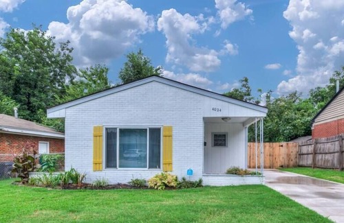 Central Oklahoma City House | Comfy, contemporary home in perfect location!