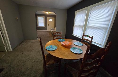 Cleveland Apartment | Comfy, Cozy 2BR Getaway