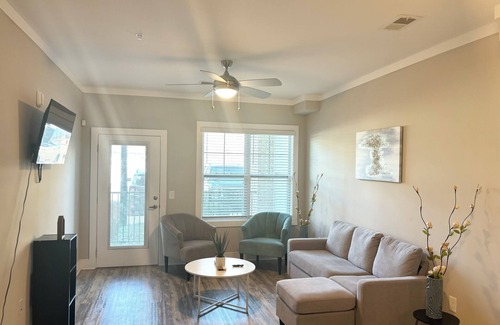 Greensboro Apartment | Comfy & Cozy apt close to airport and downtown
