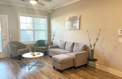 Greensboro Apartment | Comfy & Cozy apt close to airport and downtown
