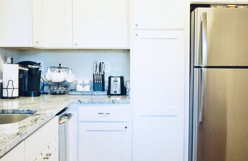 Asheville House | Comfy Cozy Eclectic Home in West Asheville close to Downtown!