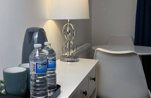 Feltham North House | Comfy double room close to Heathrow airport