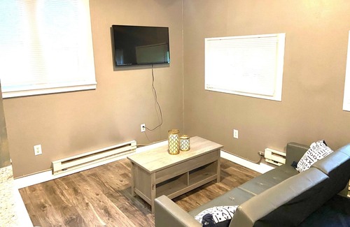 West Allis Apartment | Comfy Entire Studio w/Private Entrance and Parking