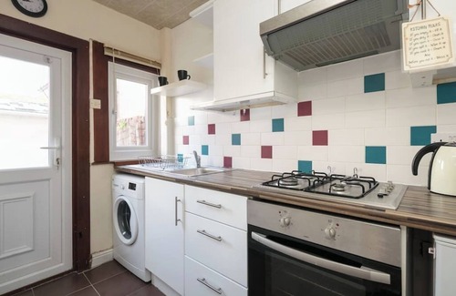 Liverpool House | Comfy Home with King Bed close to Asda & Sefton Park, 500Mb Fast unshared WIFI !
