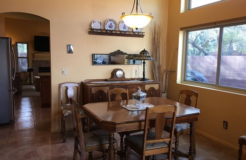 Pima Hollow Patio Homes House | Comfy, Like Grandma's House -you can almost smell the cookies