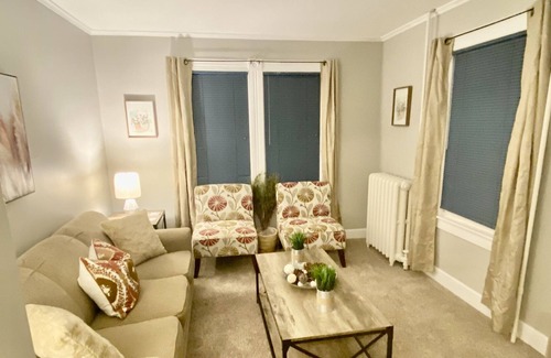 Middletown Apartment | Comfy near Middlesex Hospital