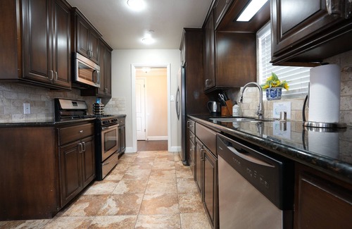 Hermosa Village House | Comfy Pool Home; 2 Ensuites, 1/4 mile Walk2Disney