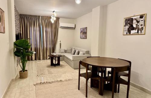 Al Rehab Apartment | Comfy Rehab Apartment