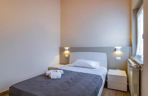 Vezzano Ligure Apartment | Comfy & Roomy Apt - View on the Ligurian Hills!