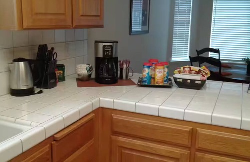Fresno House | Comfy Spacious Home