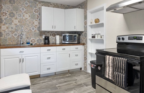 United Central Apartment | Comfy Studio Minutes to Downtown