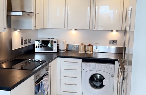 Canning Town South Apartment | ComfyCozy Luxury Apartment Canning Town