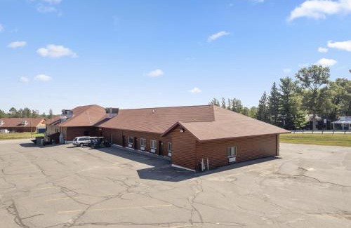 Breezy Point Hotel | Commander Motel