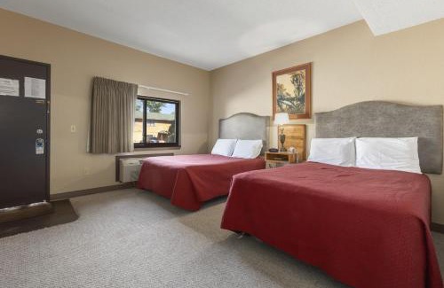 Breezy Point Hotel | Commander Motel