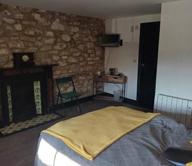 St. Dennis Bed & Breakfast | Commercial Inn