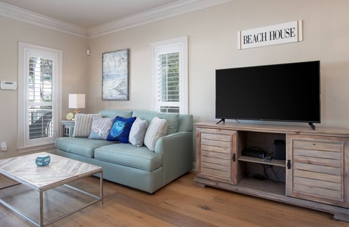 Crystal Shores House | Community Pool ~ Balcony ~ Walk to Beach