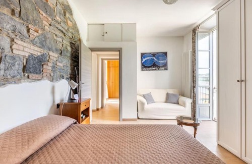 Como Apartment | [Como 100MQ] 5 mins to center + Free Park and View