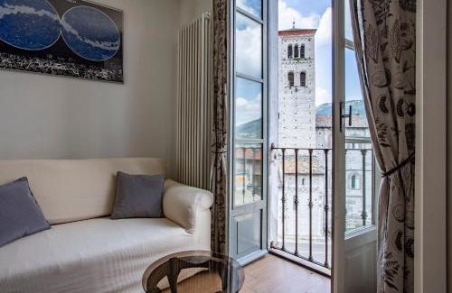 Como Apartment | [Como 100MQ] 5 mins to center + Free Park and View