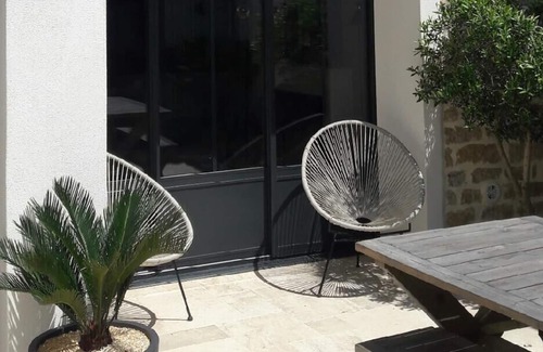 Saint-Clement-des-Baleines House | Completely renovated fisherman's house - sleeps 6 - Charm and comfort