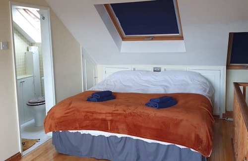 Shaftesbury House | Complete Town House, Central London, Free Parking in Secure Car Park, Zone 2
