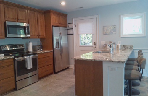 Mount Pleasant Apartment | Completely furnished/private 1-bedroom guest house near beaches and downtown!
