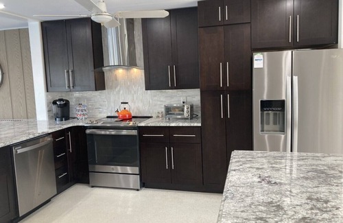 Venice Gardens House | Completely remodeled 3bdrm/2.5bath heated pool