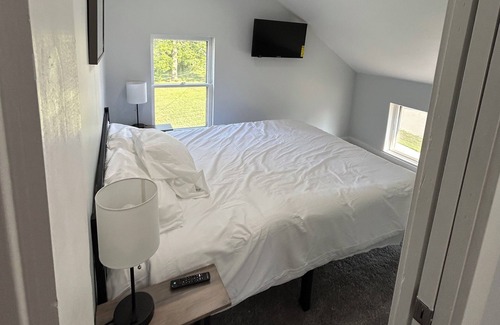 Oconto House | Completely remodeled 4 bed 2 bath home on the river!
