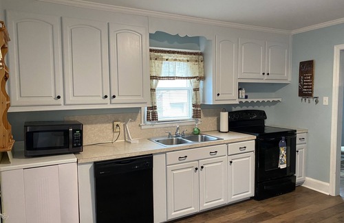 Rosewood House | Completely remodeled home near Fort Jackson and USC
