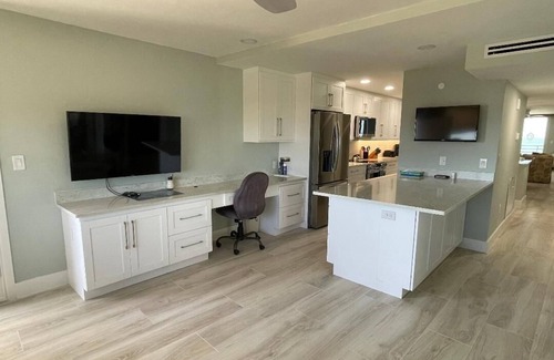 Marco Island Condo | COMPLETELY RENOVATED - Marco Island Somerset- 2BR 2BA W/Den and Wi-Fi! UNIT #807