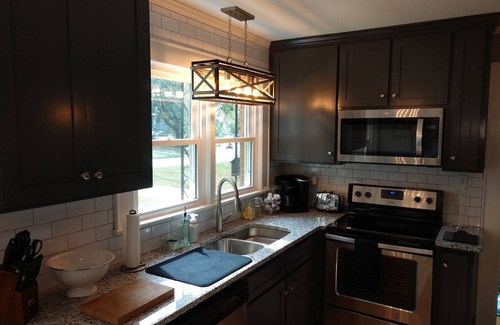 Mooresville House | Completely renovated single family home with new furnishings.