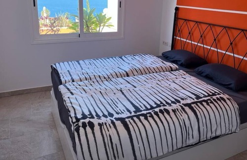 La Quinta House | Completely renovated bungalow with fantastic views