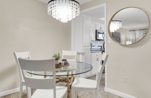 Iona Condo | Completely Renovated 2 bed, 5 Star Condo. Pool and Tennis Close to the Beach