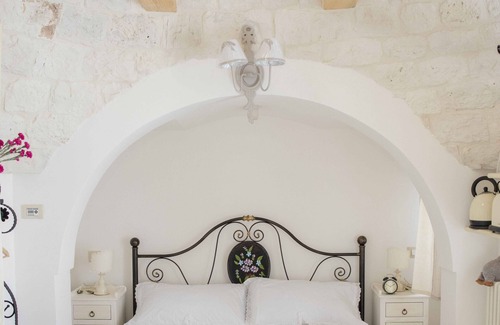 Martina Franca House | COMPLEX OF TRULLI WITH POOL IN THE COUNTRYSIDE. GREAT POSITION: TRULLETTO
