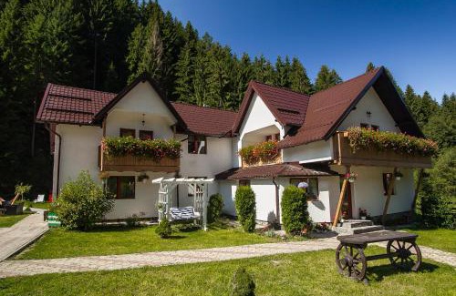 Moeciu de Sus Hotel | Complex Turistic Luminita