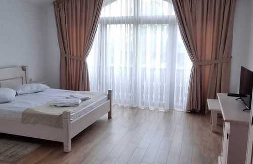 Zarnesti Hotel | Complex turistic Panicel