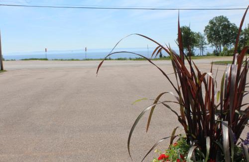Les Escoumins Hotel | Complexe Hotelier Escoumins