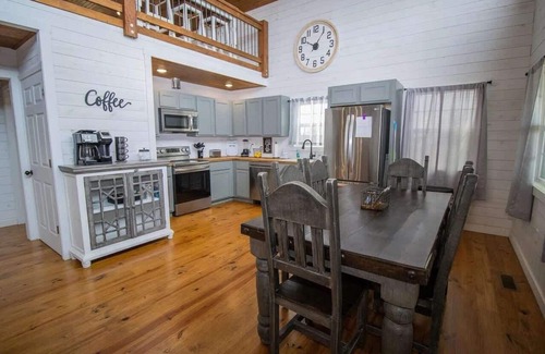 Compton House | Compton Cabin ⭐ Views & Wi-Fi near Buffalo River