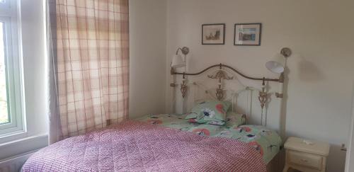 Hillside House | Compton Guest House
