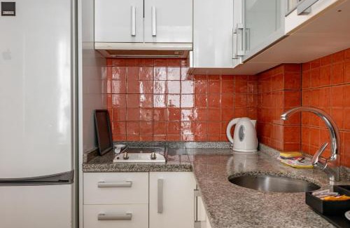 San Bartolome Apartment | Conde Ibarra Center Suite by Valcambre