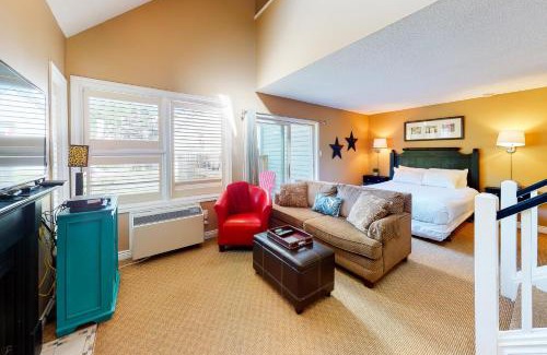 Craigleith Hotel | Condo 116 at North Creek Resort