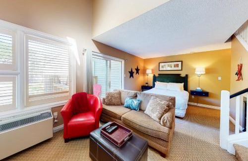 Craigleith Hotel | Condo 116 at North Creek Resort